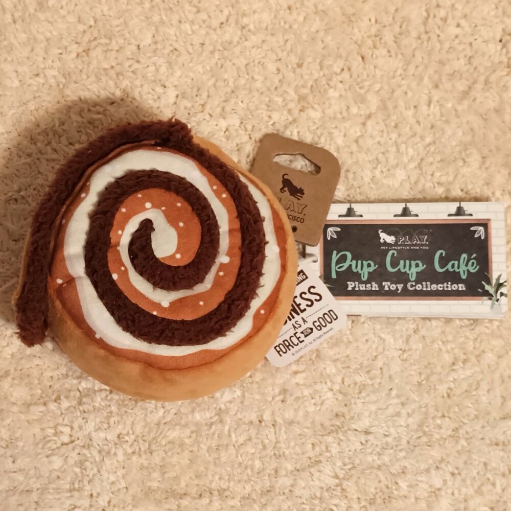 NWT ~ P.L.A.Y. Pup Cup Café Cinna-bone ~ Measures: 5.3" (L) x 5.3" W x  3.1" (H)